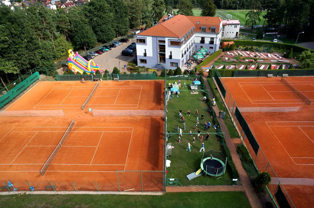 Hotel Sport Zruč Eksteriør bilde