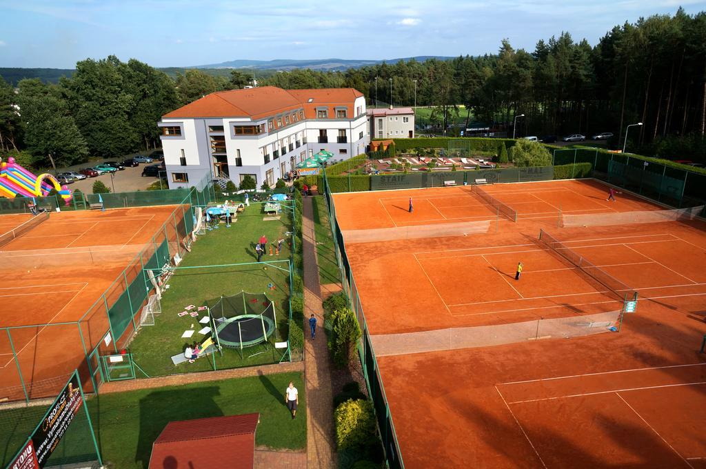 Hotel Sport Zruč Eksteriør bilde